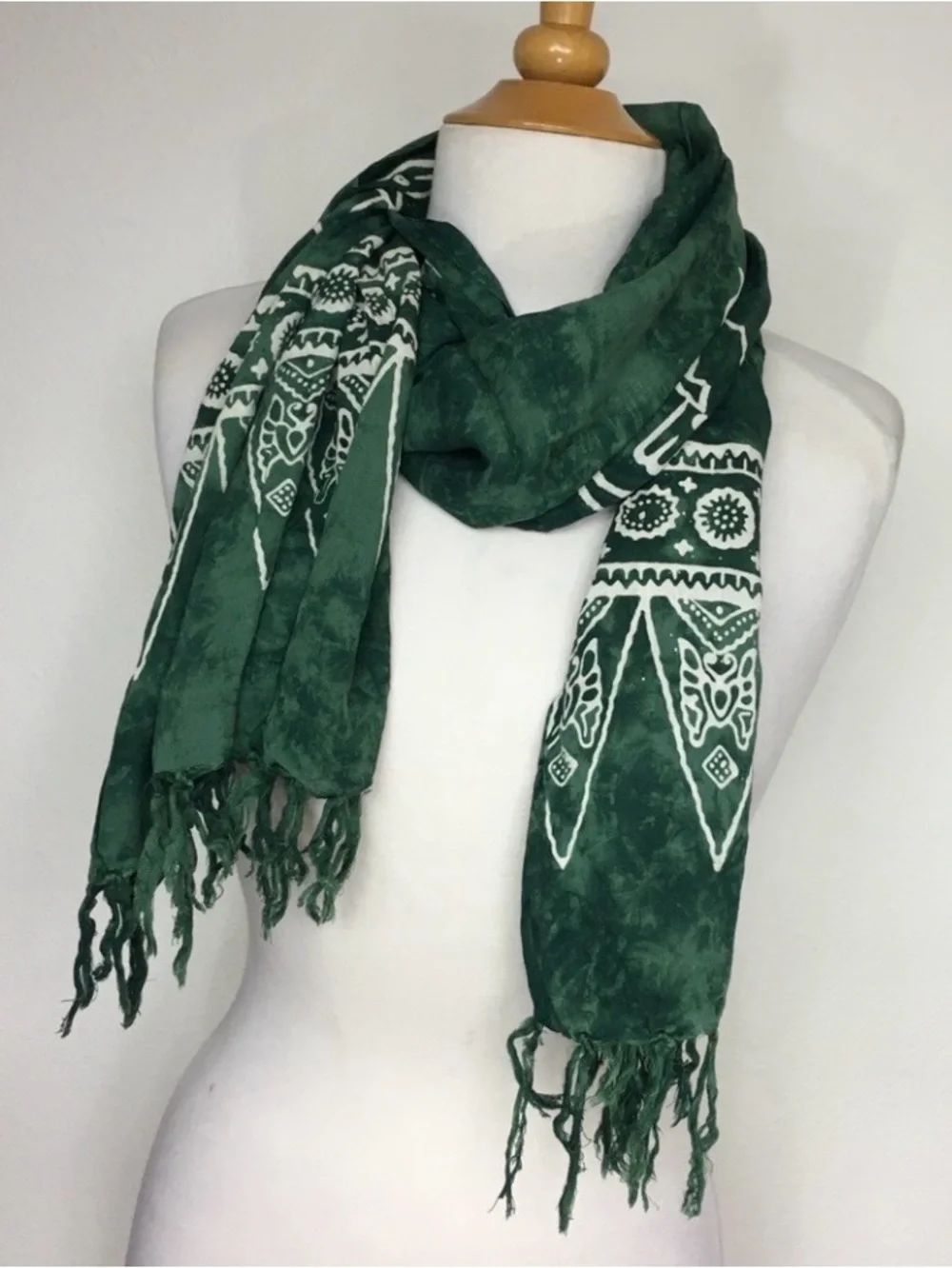 ISLA Girl Hawaii Green Tie Dye Dolphin Tribal Print Fringe Edge Long Scarf Boho